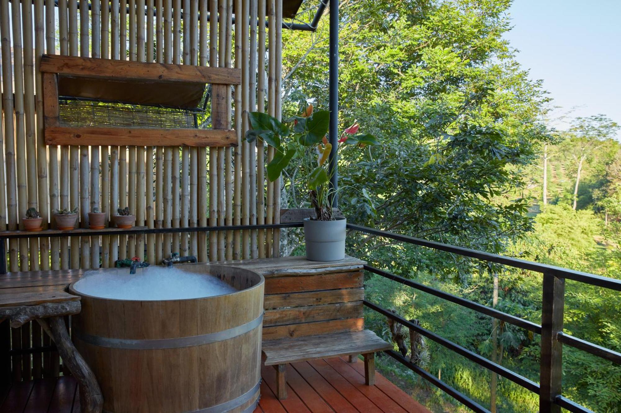 Nuyu Khaoyai Hotel Pong Talong Bagian luar foto